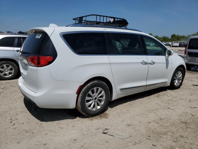 Photo 3 from auction – 2019 CHRYSLER PACIFICA T with VIN 2C4RC1BG8KR613555