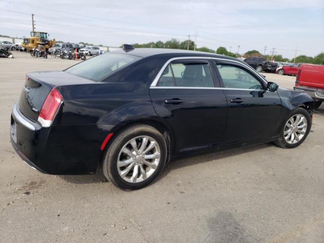 Photo 3 from auction – 2017 CHRYSLER 300 LIMITE with VIN 2C3CCARG3HH534258