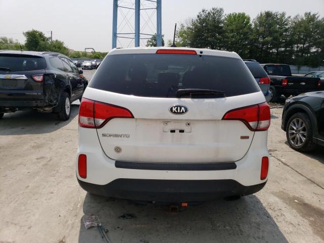 Photo 6 from auction – 2015 KIA SORENTO LX with VIN 5XYKTCA69FG614116