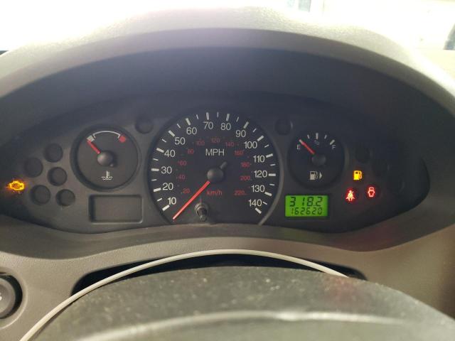 Photo 9 from auction – 2005 FORD FOCUS ZX4 with VIN 1FAFP34N95W157419