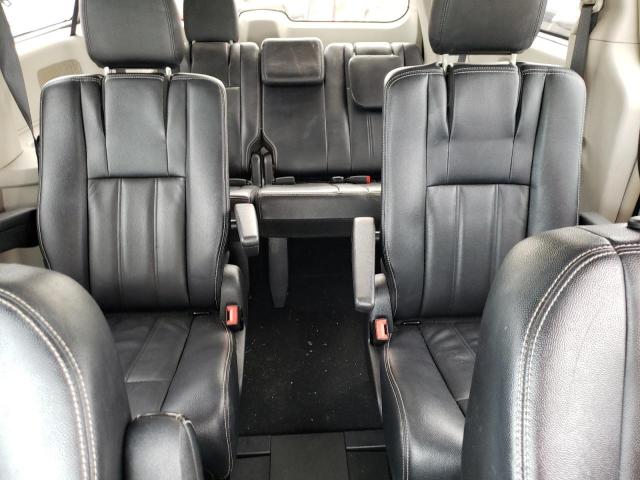 Photo 10 from auction – 2015 CHRYSLER TOWN & COU with VIN 2C4RC1BG5FR595876