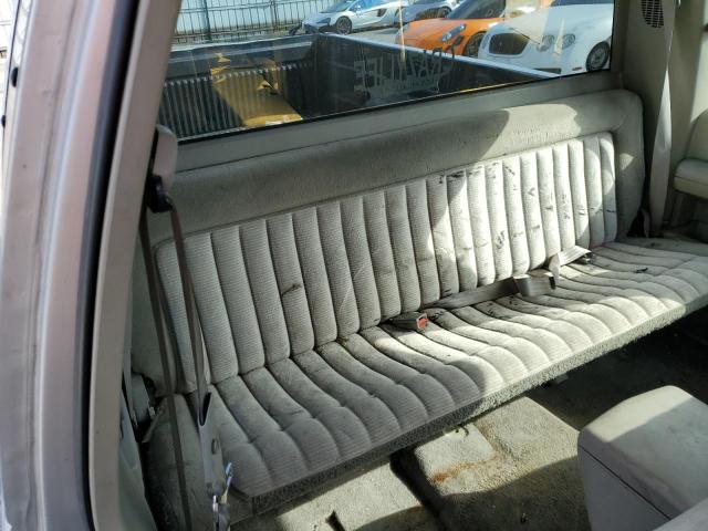 Photo 10 from auction – 1994 CHEVROLET GMT-400 C1 with VIN 2GCEC19K6R1132916