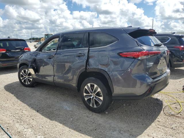 Photo 2 from auction – 2022 TOYOTA HIGHLANDER with VIN 5TDGZRAH5NS129014