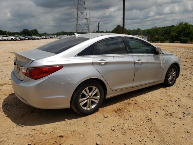 Photo 3 from auction – 2013 HYUNDAI SONATA GLS with VIN 5NPEB4AC6DH642800