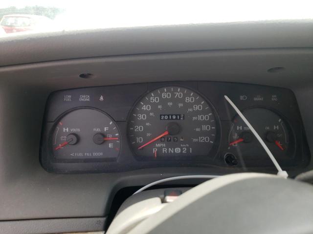 Photo 9 from auction – 2004 MERCURY GRAND MARQ with VIN 2MEFM74W14X682057