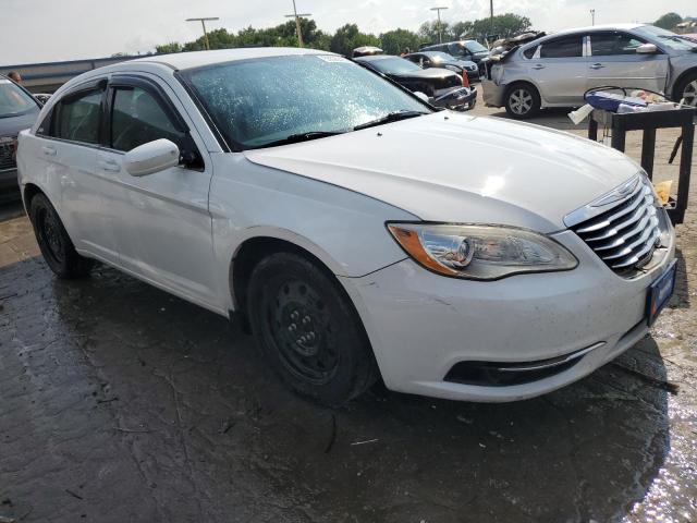 Photo 4 from auction – 2014 CHRYSLER 200 LX with VIN 1C3CCBAB7EN175926
