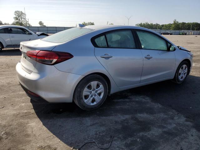 Photo 3 from auction – 2018 KIA FORTE LX with VIN 3KPFK4A79JE257867