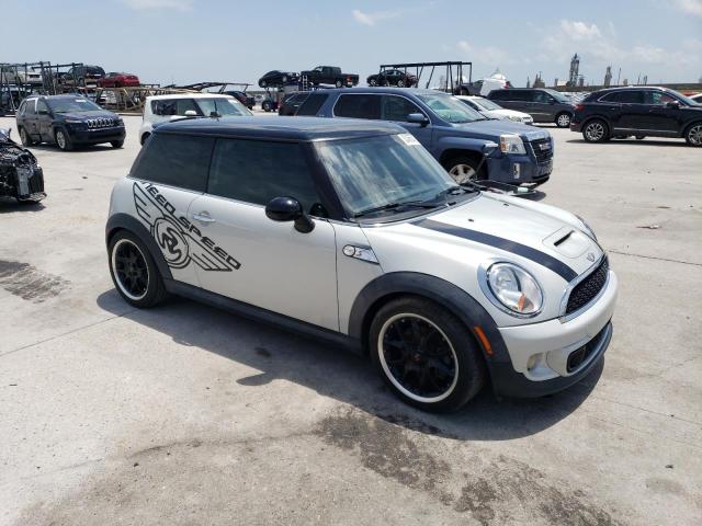 Photo 4 from auction – 2011 MINI COOPER S with VIN WMWSV3C55BTY10581