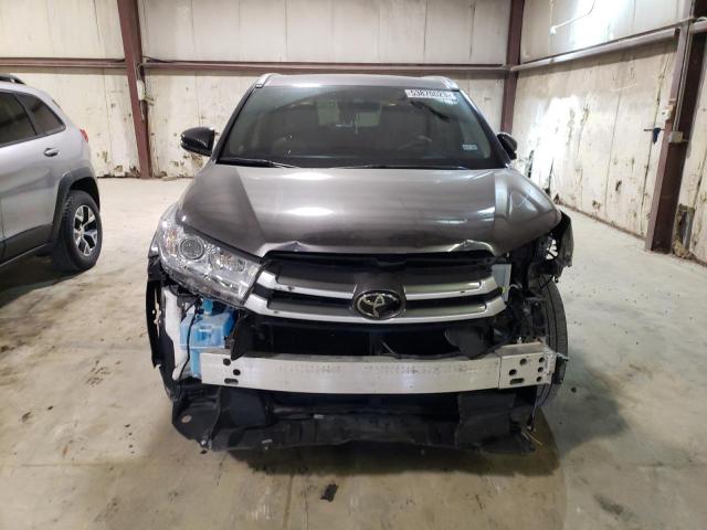 Фото 5 с аукциона – 2017 TOYOTA HIGHLANDER с VIN 5TDKZRFH3HS205241