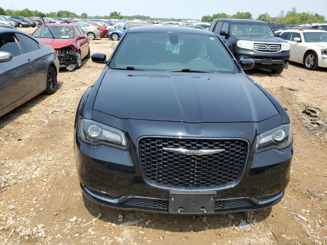 Photo 5 from auction – 2019 CHRYSLER 300 with VIN 2C3CCABG4KH533590