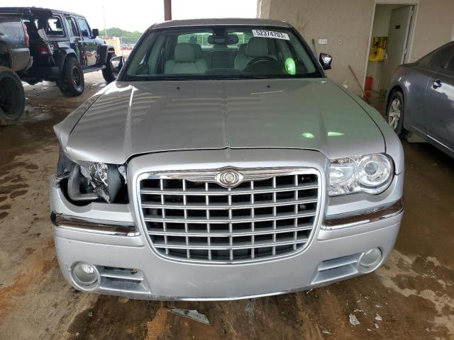 Photo 5 from auction – 2007 CHRYSLER 300C with VIN 2C3KA63H27H811402