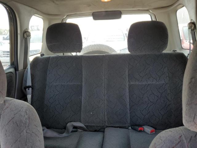 Photo 10 from auction – 2001 CHEVROLET TRACKER LT with VIN 2CNBJ634316939493