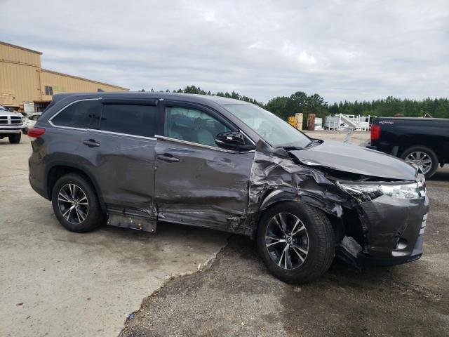 Photo 4 from auction – 2018 TOYOTA HIGHLANDER with VIN 5TDZZRFH5JS251688