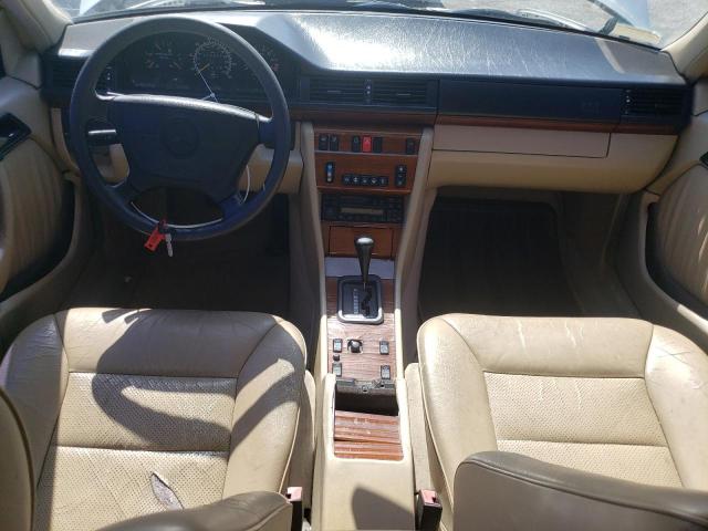 Photo 8 from auction – 1995 MERCEDES-BENZ E 320 BASE with VIN WDBEA32E2SC200696