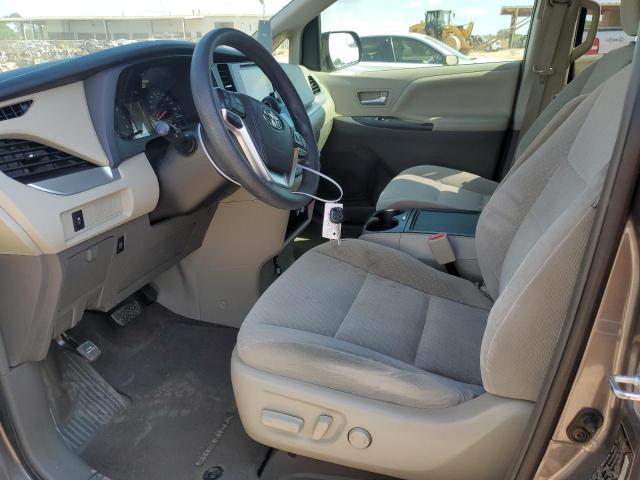 Photo 7 from auction – 2017 TOYOTA SIENNA LE with VIN 5TDKZ3DC5HS798802