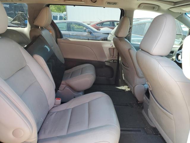 Photo 11 from auction – 2015 TOYOTA SIENNA XLE with VIN 5TDDK3DC1FS114550