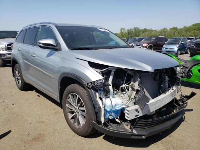 Photo 4 from auction – 2017 TOYOTA HIGHLANDER with VIN 5TDJZRFH6HS391269