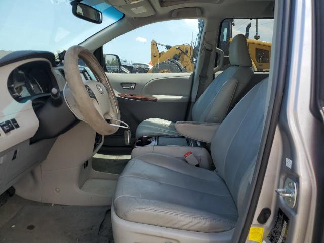 Photo 7 from auction – 2011 TOYOTA SIENNA XLE with VIN 5TDYK3DC2BS157712