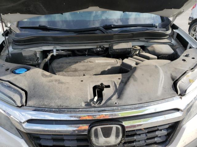 Photo 11 from auction – 2017 HONDA RIDGELINE with VIN 5FPYK3F77HB037988
