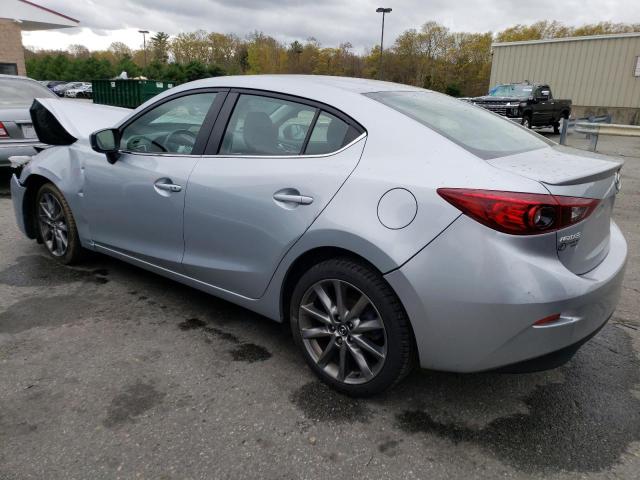 Photo 2 from auction – 2018 MAZDA 3 TOURING with VIN 3MZBN1V30JM196598