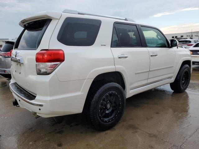 Photo 3 from auction – 2011 TOYOTA 4RUNNER SR with VIN JTEBU5JR1B5042346