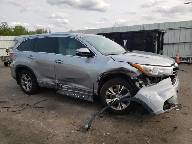 Foto 4 de la subasta – 2015 TOYOTA HIGHLANDER con VIN 5TDJKRFH9FS206441