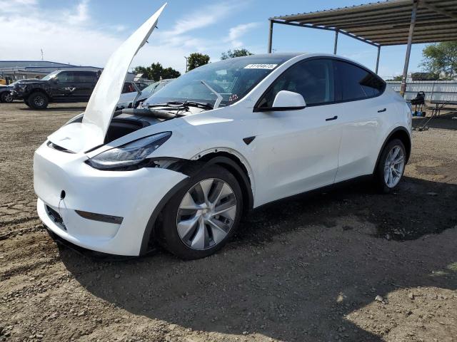 TESLA MODEL Y 2023 with VIN 7SAYGDEE6PA083651 - Photo from auction