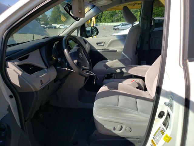 Photo 7 from auction – 2016 TOYOTA SIENNA LE with VIN 5TDKK3DC0GS765614