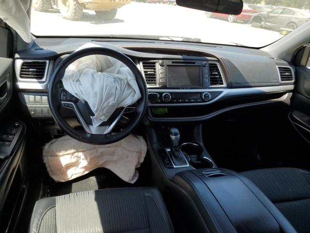 Photo 8 from auction – 2019 TOYOTA HIGHLANDER with VIN 5TDBZRFH6KS716191