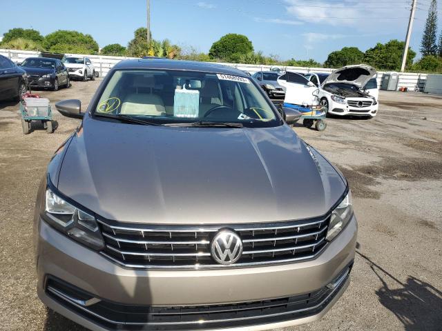 Photo 5 from auction – 2016 VOLKSWAGEN PASSAT SE with VIN 1VWBS7A38GC035962
