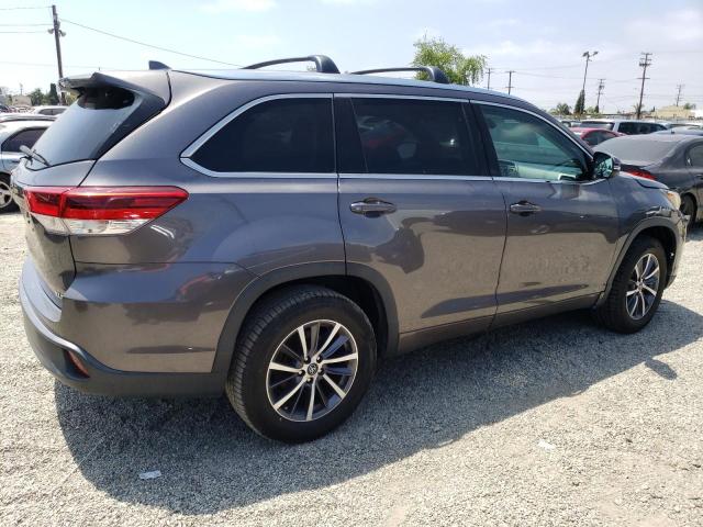 Foto 3 de la subasta – 2018 TOYOTA HIGHLANDER con VIN 5TDKZRFH9JS549548