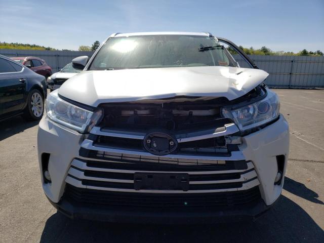 Photo 5 from auction – 2018 TOYOTA HIGHLANDER with VIN 5TDJZRFH4JS811553