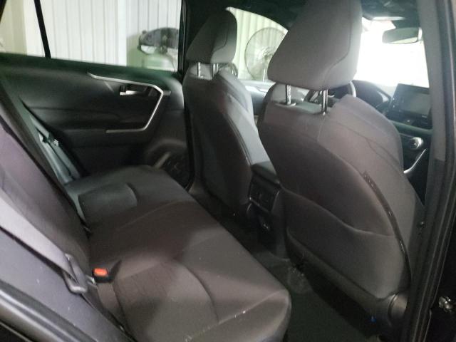 Photo 11 from auction – 2022 TOYOTA RAV4 SE with VIN JTM16RFV0ND062315