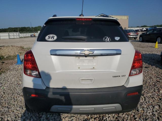 Photo 6 from auction – 2015 CHEVROLET TRAX LTZ with VIN KL7CJNSB3FB083083
