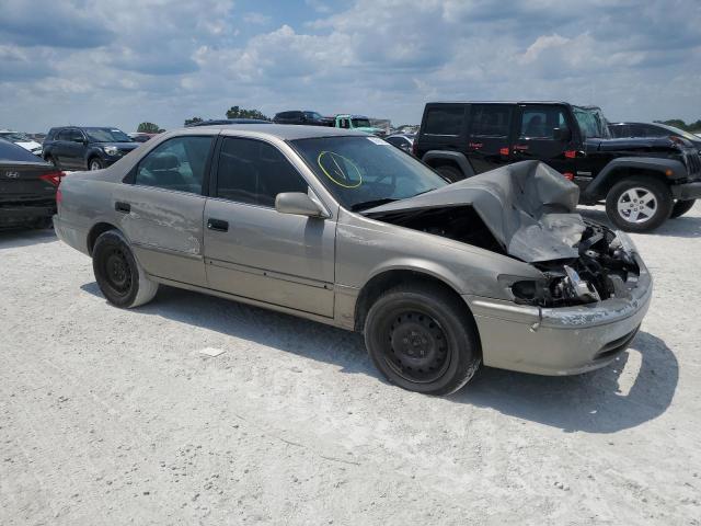 Photo 4 from auction – 2000 TOYOTA CAMRY CE with VIN 4T1BG22K5YU662896
