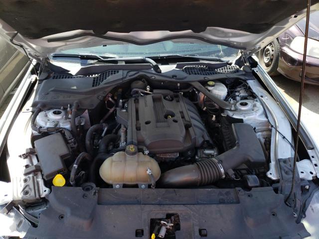 Photo 11 from auction – 2019 FORD MUSTANG with VIN 1FATP8UH2K5170010