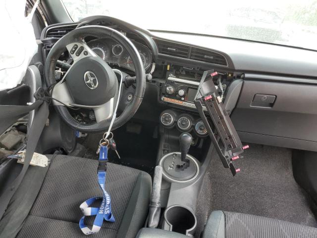 Photo 8 from auction – 2011 TOYOTA SCION TC with VIN JTKJF5C75B3013099