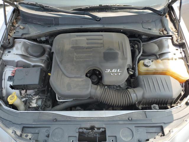 Photo 11 from auction – 2016 CHRYSLER 300 LIMITE with VIN 2C3CCARG2GH192834