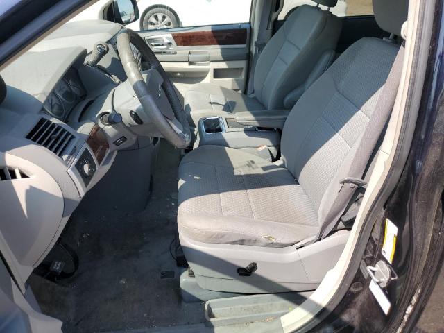 Photo 7 from auction – 2010 CHRYSLER TOWN & COU with VIN 2A4RR5D18AR226558