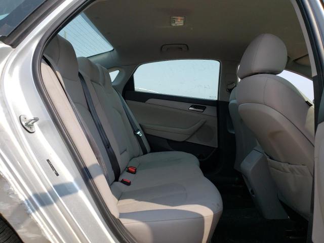 Photo 10 from auction – 2018 HYUNDAI SONATA SE with VIN 5NPE24AF4JH652182