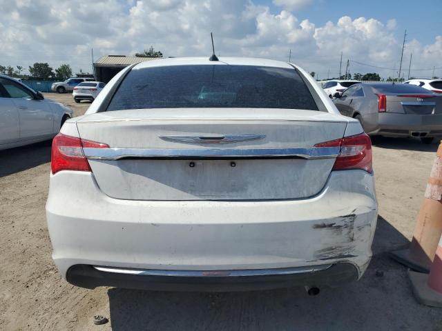 Photo 6 from auction – 2013 CHRYSLER 200 TOURIN with VIN 1C3CCBBB4DN639364