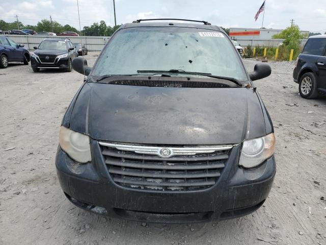 Photo 5 from auction – 2006 CHRYSLER TOWN & COU with VIN 2A4GP54L86R702734