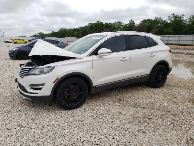 LINCOLN MKC 2015 with VIN 5LMCJ1A99FUJ04235 - Photo from auction