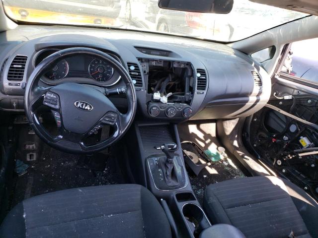 Photo 8 from auction – 2018 KIA FORTE LX with VIN 3KPFL4A76JE187399