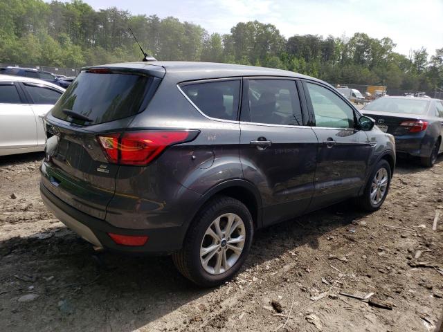 Photo 3 from auction – 2019 FORD ESCAPE SE with VIN 1FMCU9GD1KUA39251