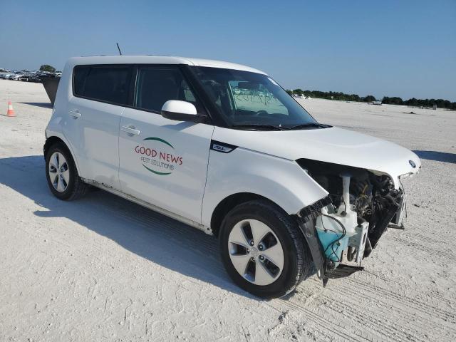 Photo 4 from auction – 2016 KIA SOUL with VIN KNDJN2A28G7836710