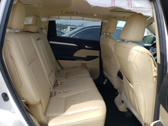 Photo 11 from auction – 2015 TOYOTA HIGHLANDER with VIN 5TDKKRFH1FS104782