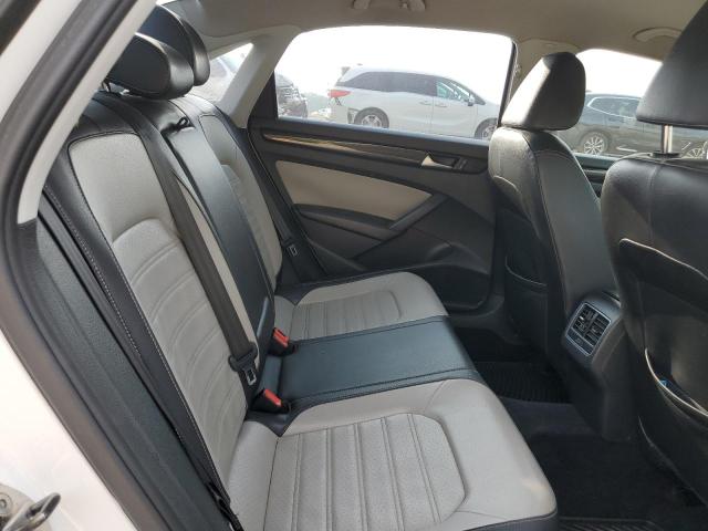 Photo 10 from auction – 2014 VOLKSWAGEN PASSAT SE with VIN 1VWBT7A39EC090740