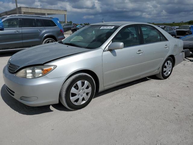 TOYOTA CAMRY LE 2002 with VIN 4T1BE32K32U067953 - Photo from auction