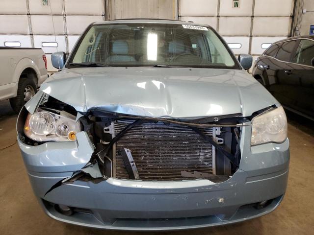Photo 5 from auction – 2010 CHRYSLER TOWN & COU with VIN 2A4RR8DX9AR394991
